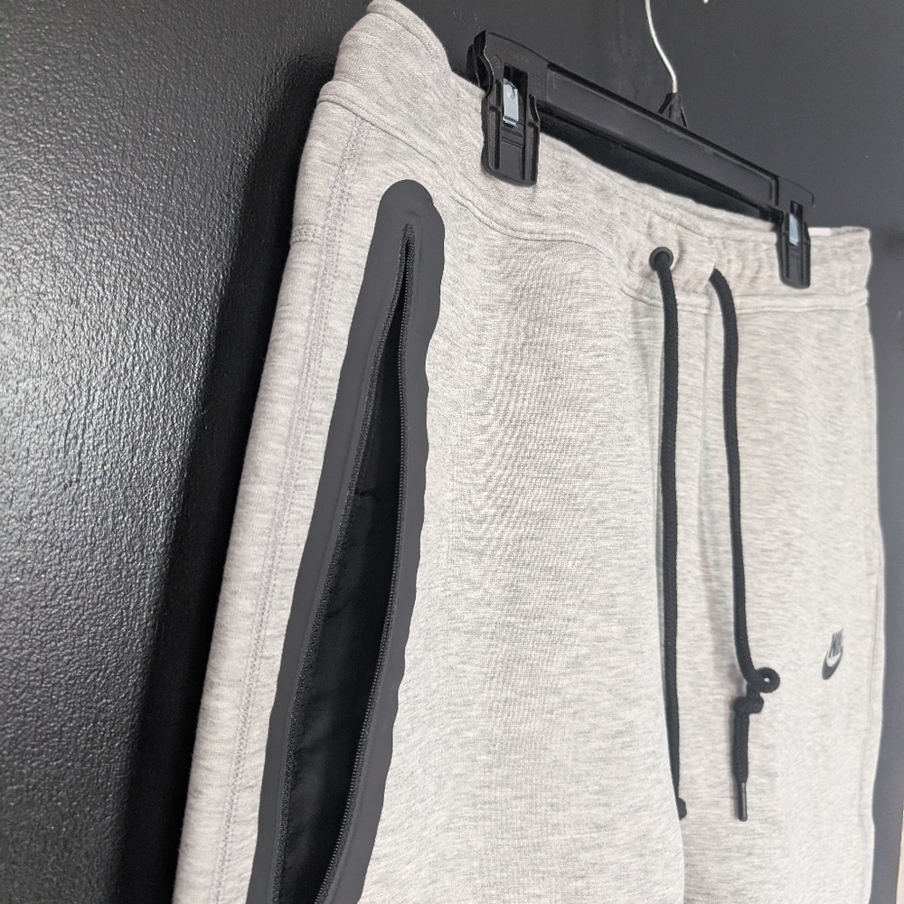 Nike Tech Joggers Nike Joggers Sweatpants Gray Men's BNWT - Picture 6 of 16